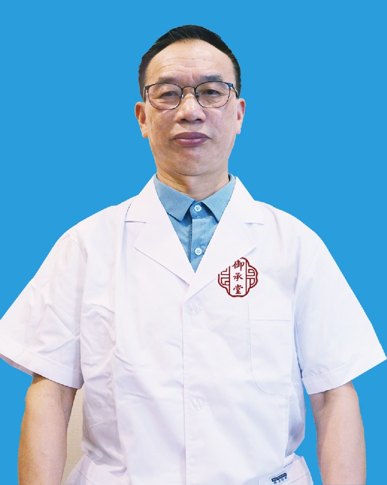 张平政 形象照 老 蓝底.jpg